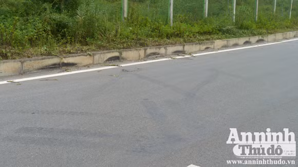 Nổ súng, rượt đuổi ôtô như phim trên Đại lộ Thăng Long ảnh 8