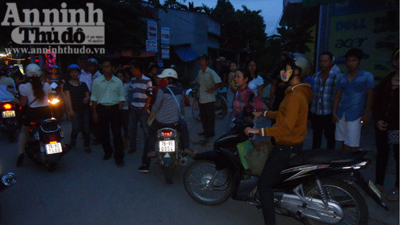 Đến xem nạn nhân nằm thẳng cẳng giữa đường, rồi bỏ đi... ảnh 1