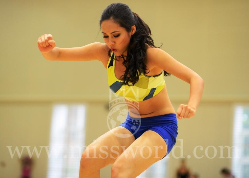 Hoàng My lại thất bại ở phần thi Miss Sport ảnh 1