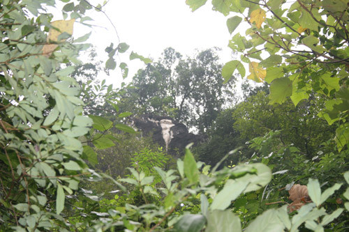 Lý giải những bí ẩn ở ngọn núi mang tên Vua Đen ảnh 1