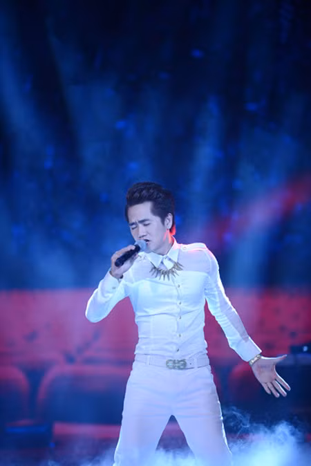 Hương Tràm nhẹ nhàng, sâu lắng trên sân khấu Bài hát yêu thích ảnh 9