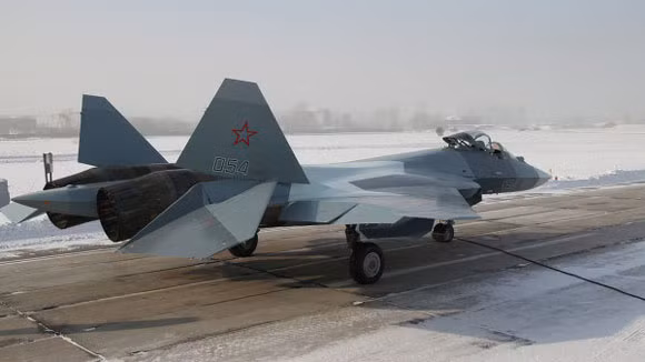 T-50 đã sẵn sàng cho đợt bay thử nghiệm cuối cùng ảnh 1