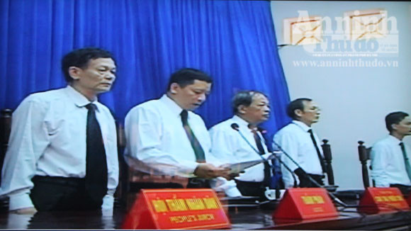 Tuyên phạt bị cáo Đoàn Văn Vươn 5 năm tù ảnh 1