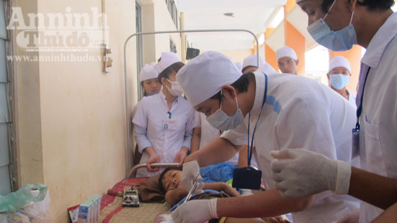 Thông tin chi tiết vụ nổ đầu đạn, 8 học sinh thương vong ảnh 1