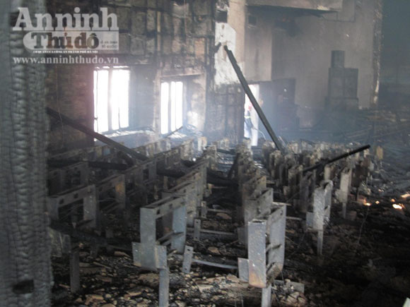 Cháy lớn tại Trung tâm văn hóa tỉnh Quảng Bình ảnh 5