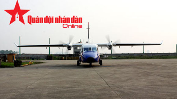 Máy bay tuần thám CASA-212 sẵn sàng hướng về phía biển ảnh 4