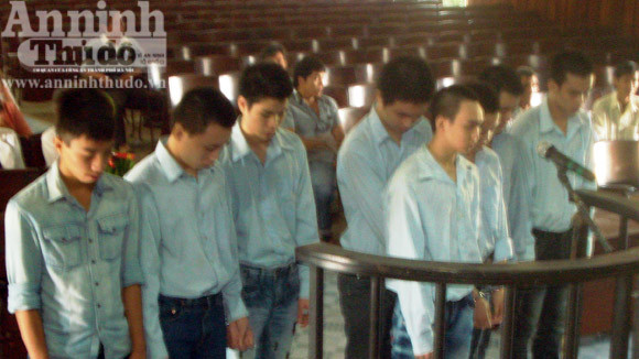 Nhóm đối tượng chuyên dùng hung khí cướp tài sản lĩnh án ảnh 1