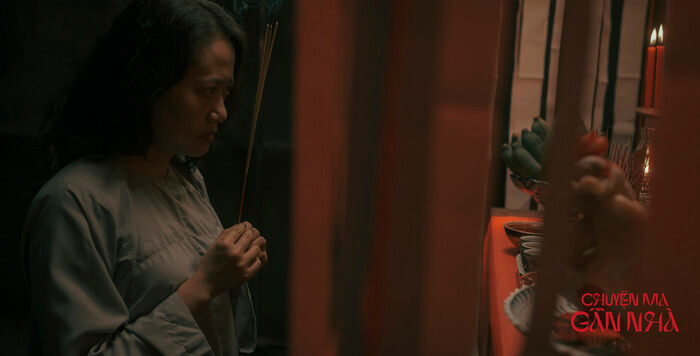Tạo hình bí hiểm của Hồng Ánh trong "Chuyện ma gần nhà"