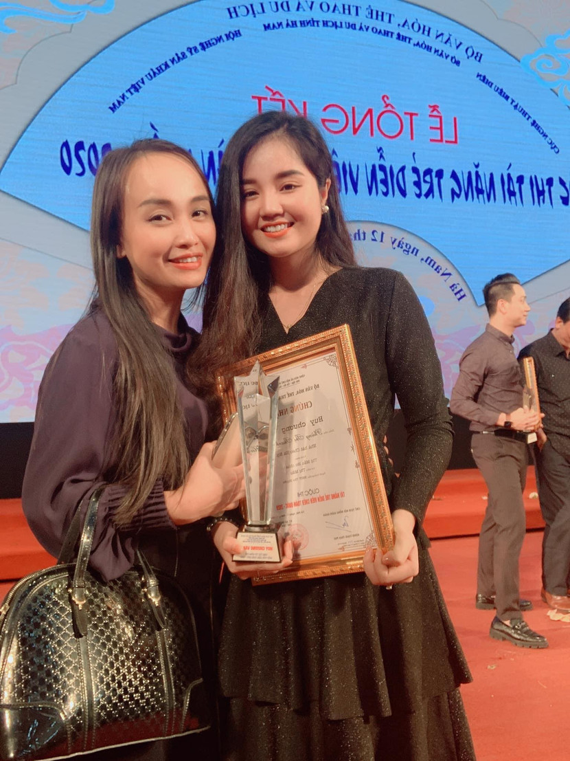 Thanh Huyền và NSƯT Thu Huyền Thanh Huyền và NSƯT Thu Huyền