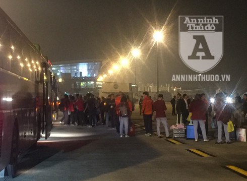 [TRỰC TIẾP] Chào đón những "người hùng" làm nên chiến thắng lịch sử tại SEA Games 30 ảnh 31