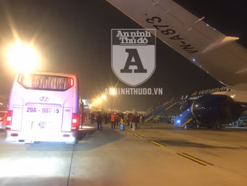 [TRỰC TIẾP] Chào đón những "người hùng" làm nên chiến thắng lịch sử tại SEA Games 30 ảnh 34