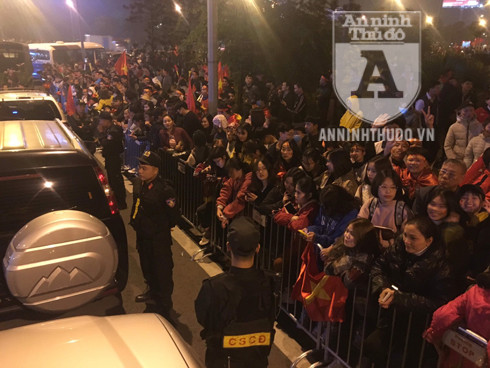 [TRỰC TIẾP] Chào đón những "người hùng" làm nên chiến thắng lịch sử tại SEA Games 30 ảnh 37