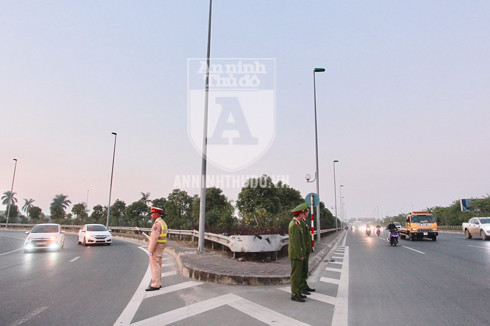 [TRỰC TIẾP] Chào đón những "người hùng" làm nên chiến thắng lịch sử tại SEA Games 30 ảnh 62