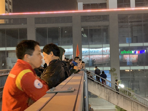 [TRỰC TIẾP] Chào đón những "người hùng" làm nên chiến thắng lịch sử tại SEA Games 30 ảnh 32