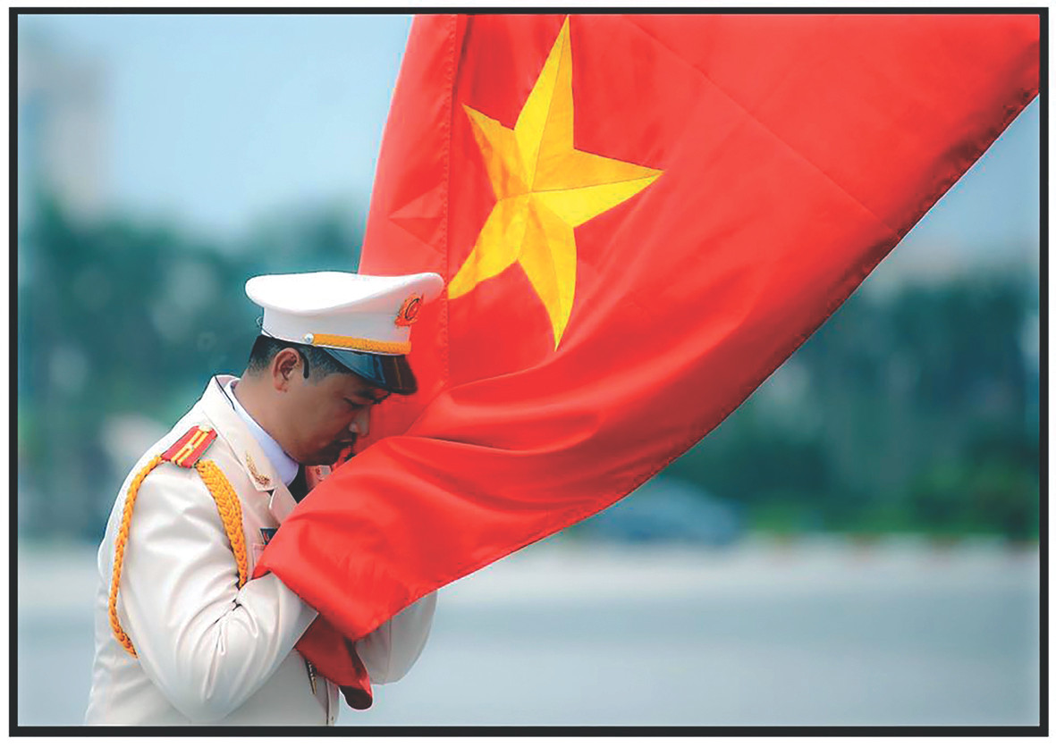 Lực lượng Công an nhân dân là “thanh bảo kiếm” và “lá chắn” để bảo vệ Đảng, Nhà nước, bảo vệ chế độ, bảo vệ nhân dân (Ảnh: Nguyễn Phú Khánh)