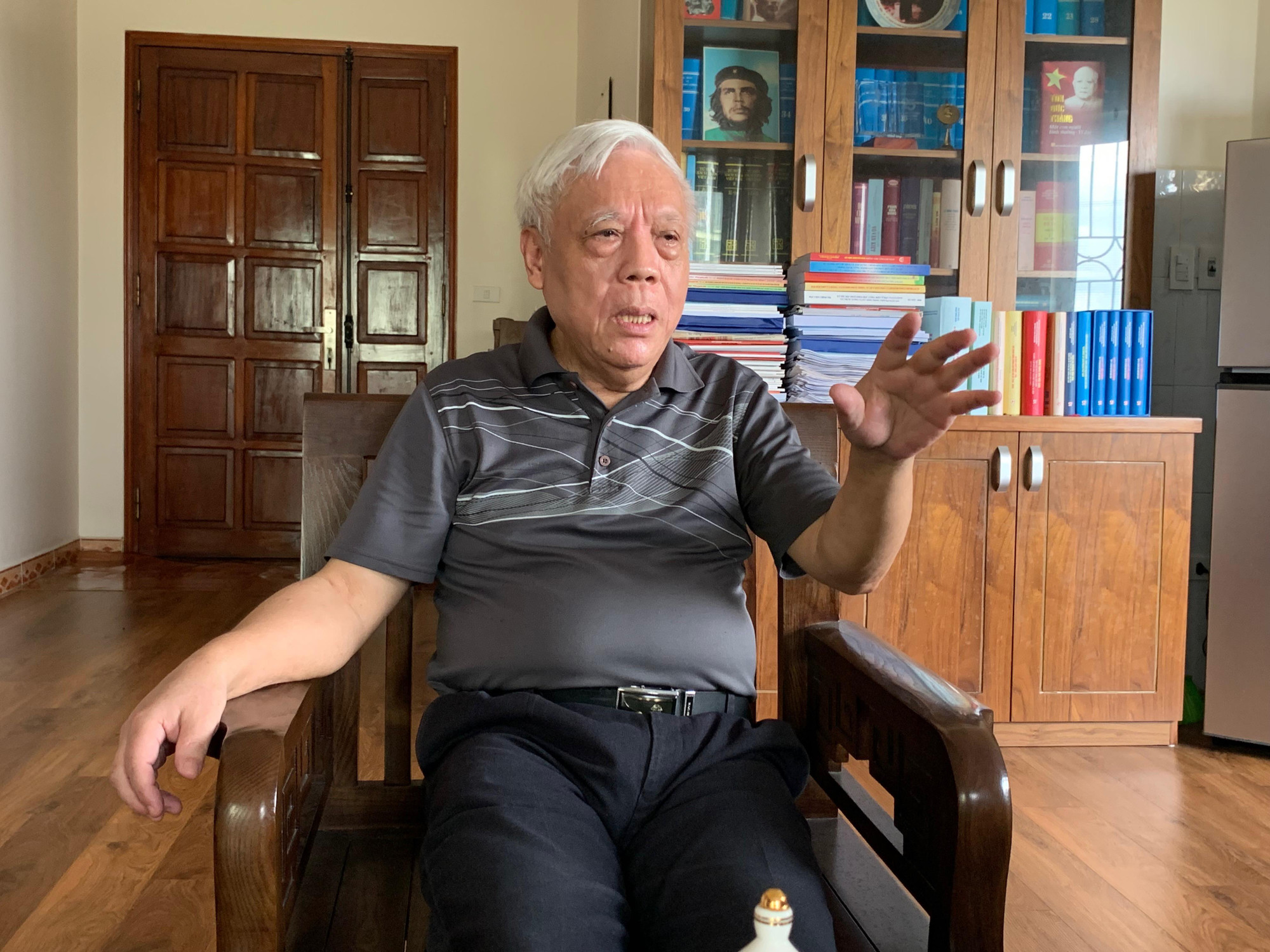 Phó Giáo sư, Tiến sĩ Nguyễn Trọng Phúc - nguyên Viện trưởng Viện Lịch sử Đảng trả lời phỏng vấn An ninh Thủ đô (Ảnh: Nguyễn Tuấn Dũng) Phó Giáo sư, Tiến sĩ Nguyễn Trọng Phúc - nguyên Viện trưởng Viện Lịch sử Đảng trả lời phỏng vấn An ninh Thủ đô (Ảnh: Nguyễn Tuấn Dũng)