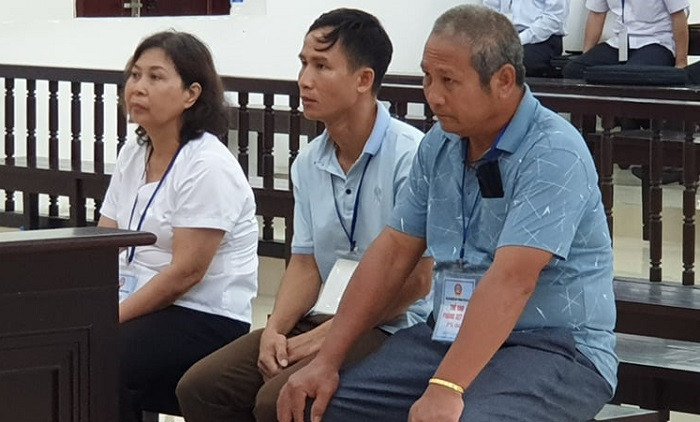 Vụ “phù phép” đất tại Ba Vì: Nhiều người liên quan “chống lệnh” tòa