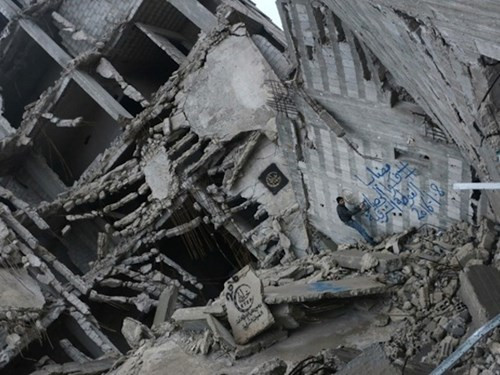 Audio 10-1-2016: Xe container mất lái, húc thẳng vào 2 nhà dân, 1 người thiệt mạng ảnh 6