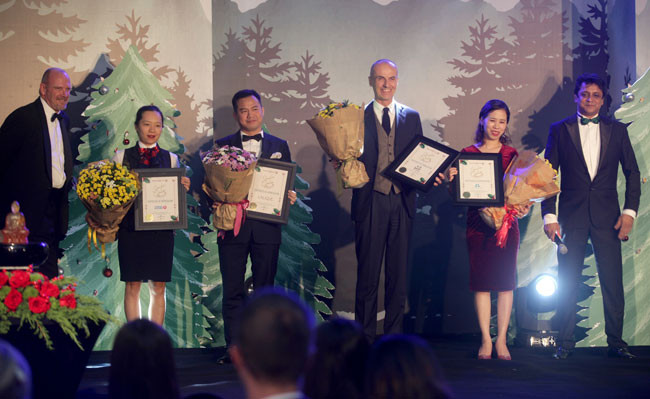 Tác phẩm Vespa Primavera đạt mức đấu giá 10.000 USD ảnh 2