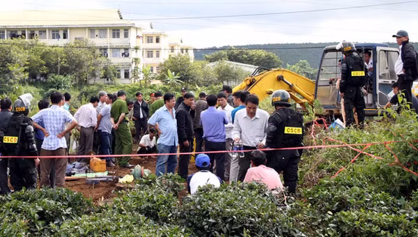 Khai quật thi thể vợ chồng bị bạn thân sát hại, ném xuống giếng phi tang ảnh 3