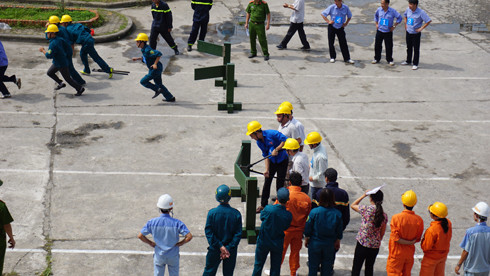 Hàm trăm người tham gia thi an toàn lao động, chữa cháy, cứu hộ, cứu nạn ảnh 5 Hàm trăm người tham gia thi an toàn lao động, chữa cháy, cứu hộ, cứu nạn ảnh 5
