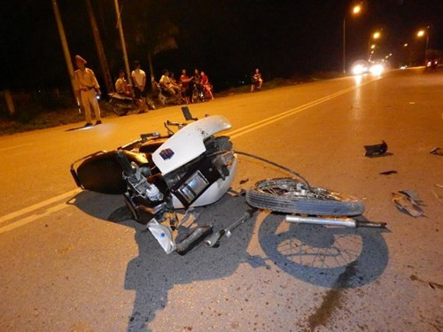 Audio 2-5-2015: 91 người tử vong dịp nghỉ lễ và trực thăng quân sự Mexico bị tấn công ảnh 2