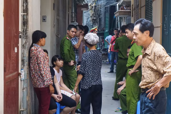 Hình ảnh hiện trường vụ cháy khiến 5 người trong gia đình bị chết ngạt ảnh 2