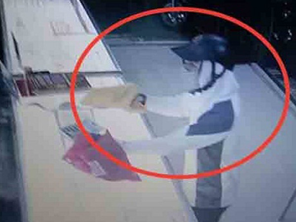 Khẩn trương truy bắt kẻ bịt mặt cướp tiệm vàng ở Nam Định ảnh 1