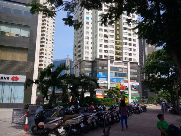 Lối thoát nạn chung cư bị bịt kín, xảy cháy dân chạy đi đâu? ảnh 1