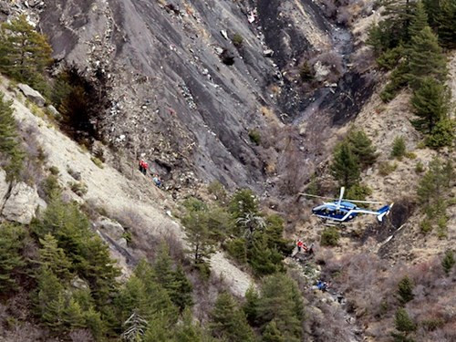 Audio 4-4-2015: Dự án đường cao tốc dính nghi án “quỹ đen” và vụ VTC diễn cảnh học sinh hút shisha ảnh 5