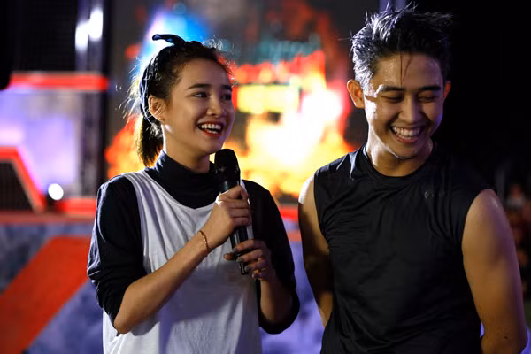 Nhã Phương đọ sức cùng Diễm My 9x trong gameshow "nguy hiểm" Sasuke ảnh 4