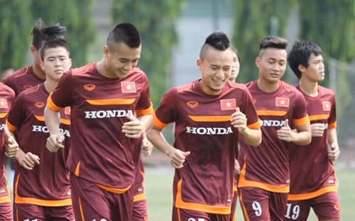 Bạn đọc phản đối mạnh mẽ ông Vũ Mạnh Hải, bảo vệ HLV Miura ảnh 2