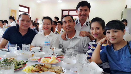 Những hình ảnh không bao giờ quên của phi công Thượng tá Trần Quang Khải ảnh 12 Những hình ảnh không bao giờ quên của phi công Thượng tá Trần Quang Khải ảnh 12