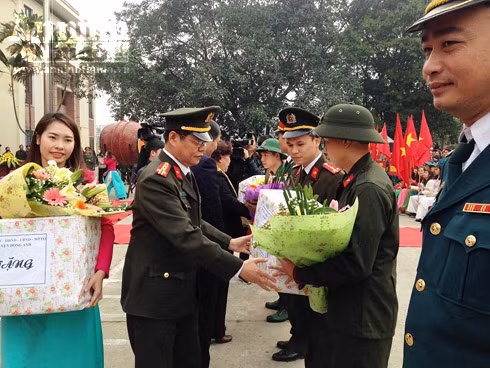 Những hình ảnh xúc động tại lễ giao nhận quân 2017 ảnh 6