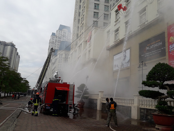 Diễn tập phòng cháy, chữa cháy, tìm kiếm cứu nạn tại tòa nhà The Garden ảnh 4