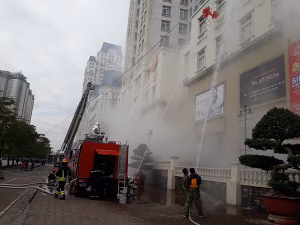 Diễn tập phòng cháy, chữa cháy, tìm kiếm cứu nạn tại tòa nhà The Garden ảnh 4