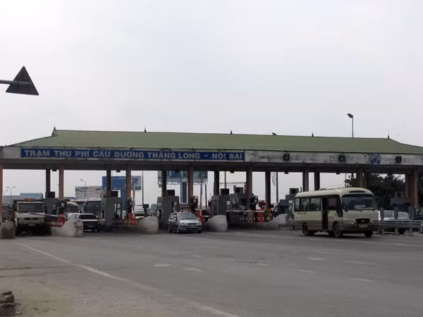 Nặng gánh phí đường bộ theo hạ tầng giao thông ảnh 1