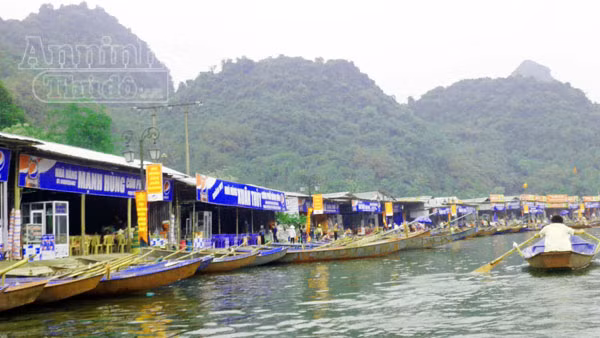 Chùa Hương vắng khách dẫu đang mùa lễ hội ảnh 4