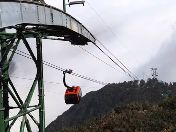 Cáp treo Fansipan - Sapa chính thức vận hành và đón nhận 2 kỷ lục Guinness ảnh 1