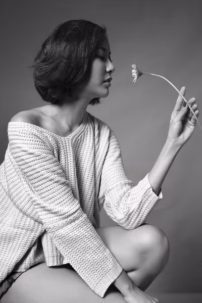 Thúy Vân lạ lẫm, cá tính trong loạt hình chào đón tuổi 23 ảnh 4