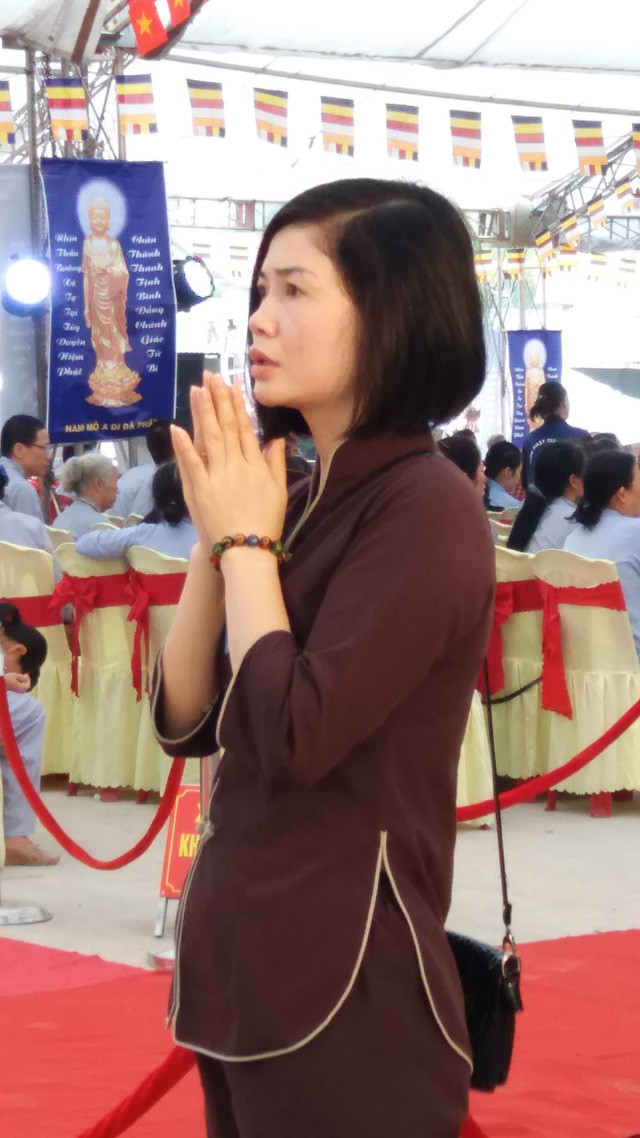 Hàng vạn người dự Đại lễ cầu siêu các nạn nhân tử vong vì TNGT ảnh 7 Thành kính cầu mong cho linh hồn nạn nhân siêu thoát