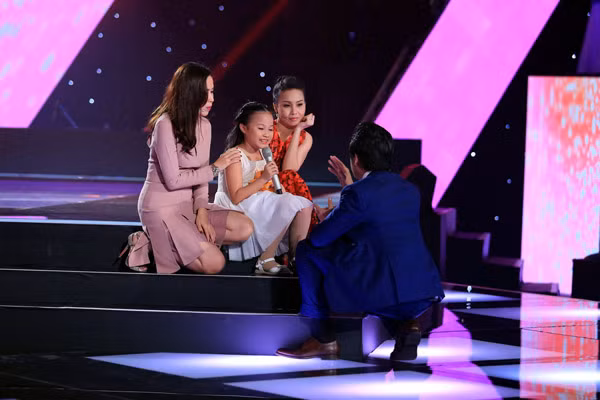 "Tiểu" Thùy Chi đối đầu với bản sao Sơn Tùng M-TP ảnh 1