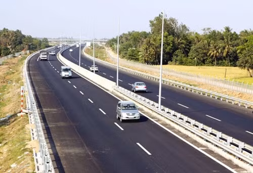 Audio 4-4-2015: Dự án đường cao tốc dính nghi án “quỹ đen” và vụ VTC diễn cảnh học sinh hút shisha ảnh 1