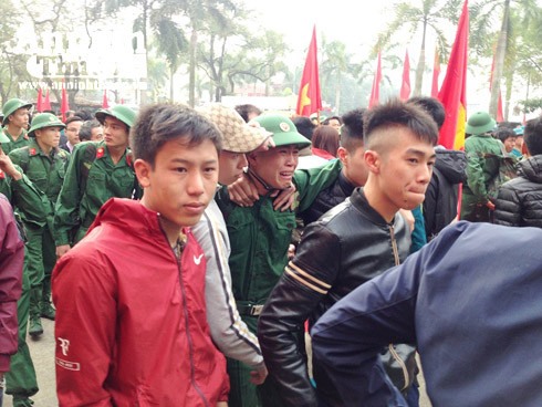 Những hình ảnh xúc động tại lễ giao nhận quân 2017 ảnh 8