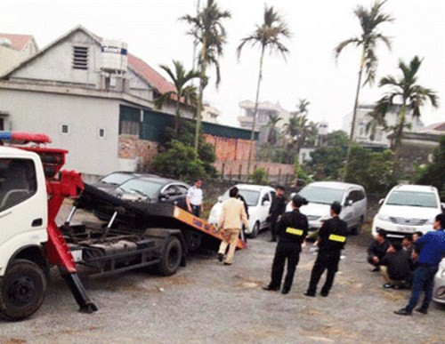 Audio 6-3-2016: Tránh xe máy, xe khách chở 34 người hành hương chùa Ba Vàng lật đổ bên đường ảnh 3