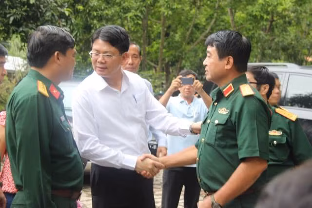 rơi máy bay, máy bay rơi, máy bay trực thăng, máy bay quân sự