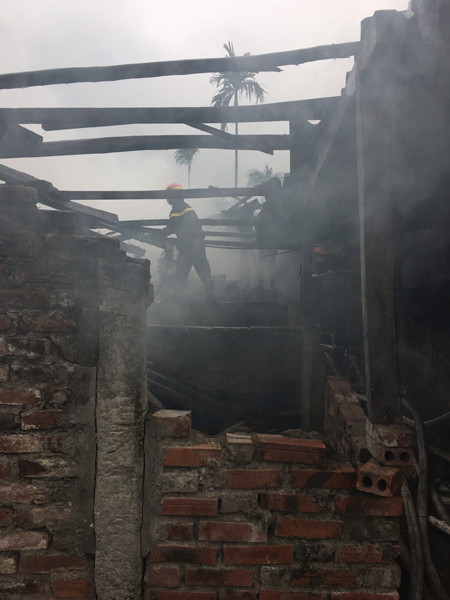 Cháu bé đun cám, bất cẩn gây cháy trại chăn nuôi lợn? ảnh 7