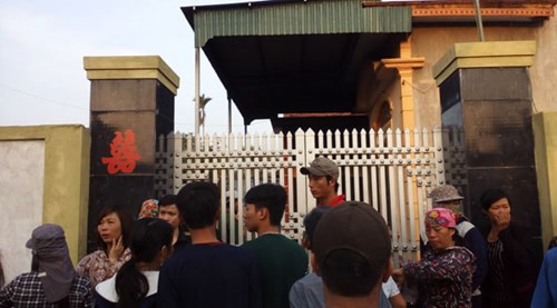 Audio 2-5-2016: Bộ TN&MT khẳng định nước biển an toàn, người dân đổ xô đi tắm biển ảnh 3