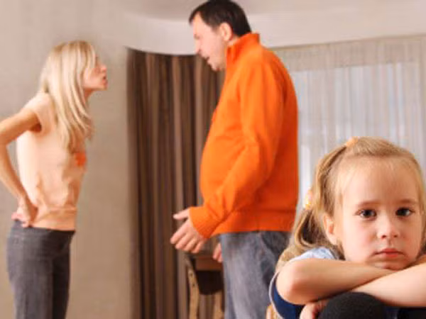 Dùng con trói chồng - lạt mềm buộc không chặt ảnh 1