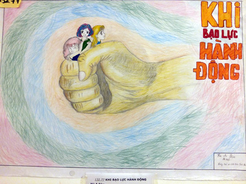 Hơn 100 bức tranh ấn tượng, truyền tải thông điệp "Cùng loại bỏ bạo lực với trẻ em" ảnh 9